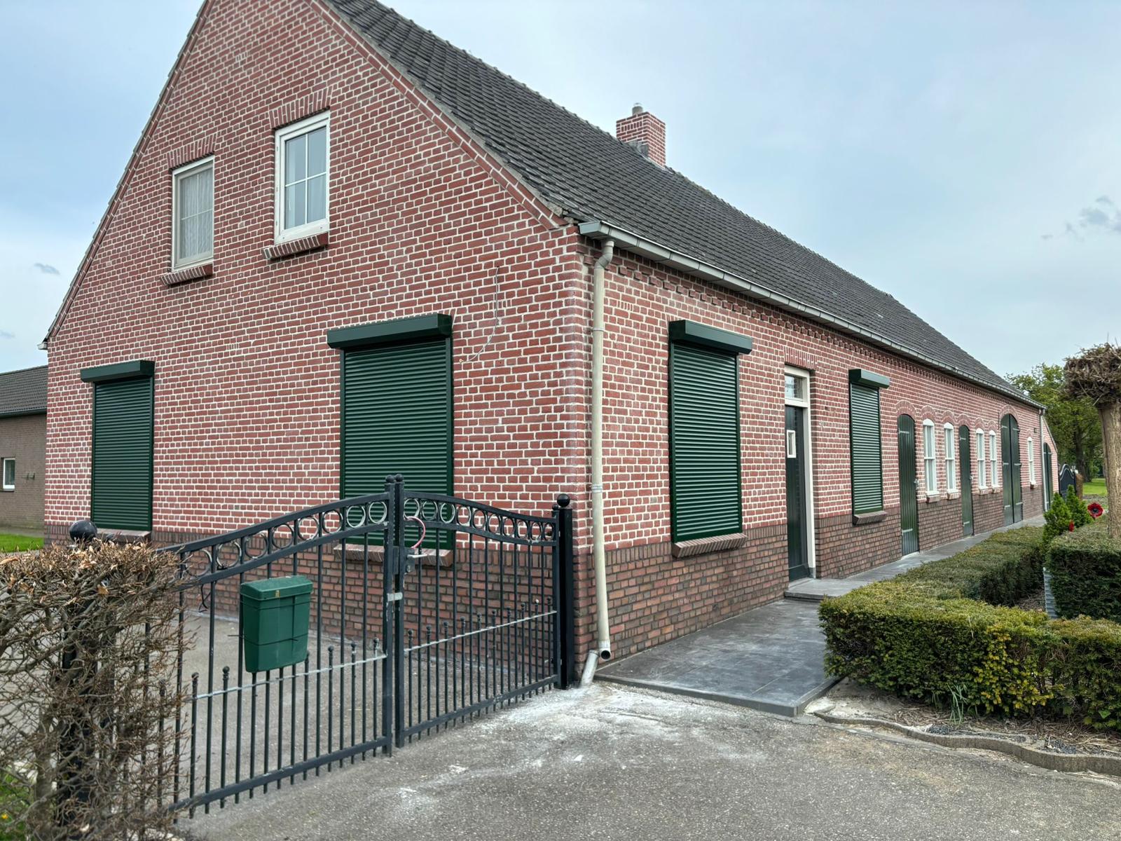 Rolluiken op maat bij een woning in de regio Helmond